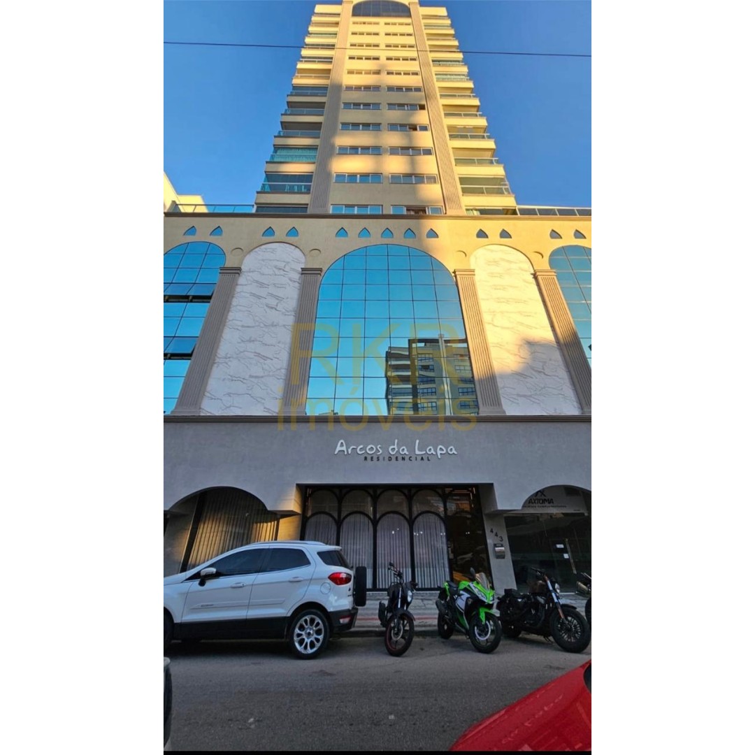 Apartamento 3 suítes para Venda no bairro Meia Praia em Itapema