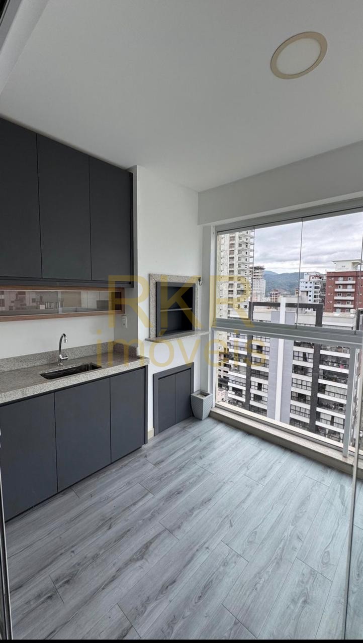 Apartamento 3 suítes para Venda no bairro Meia Praia em Itapema