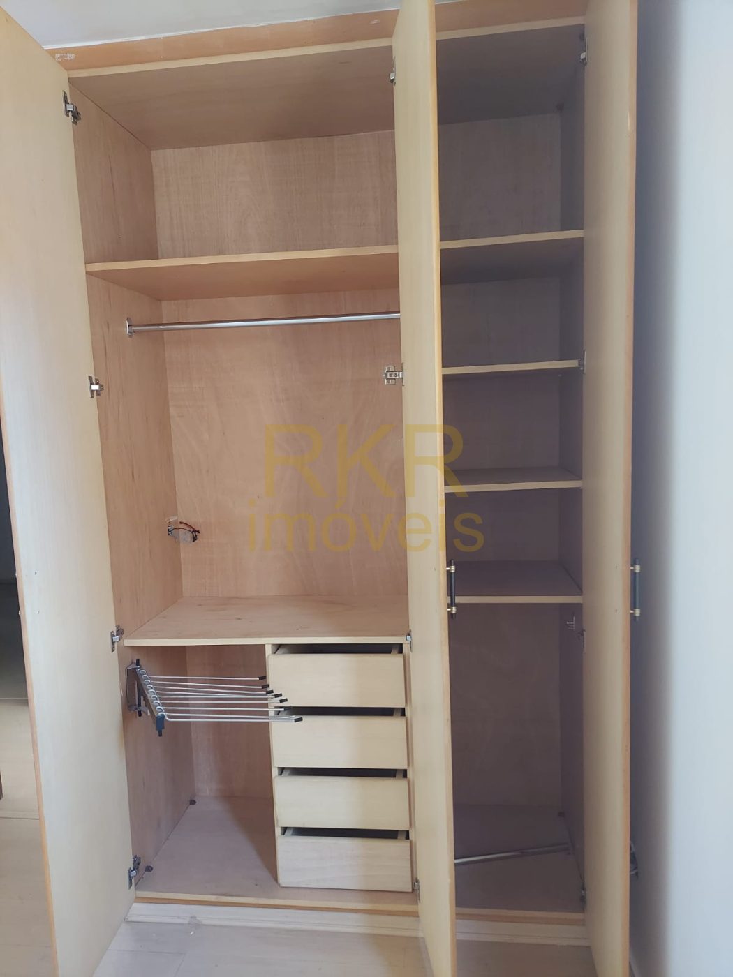 Apartamento 3 quartos para Venda no bairro Centro em Londrina