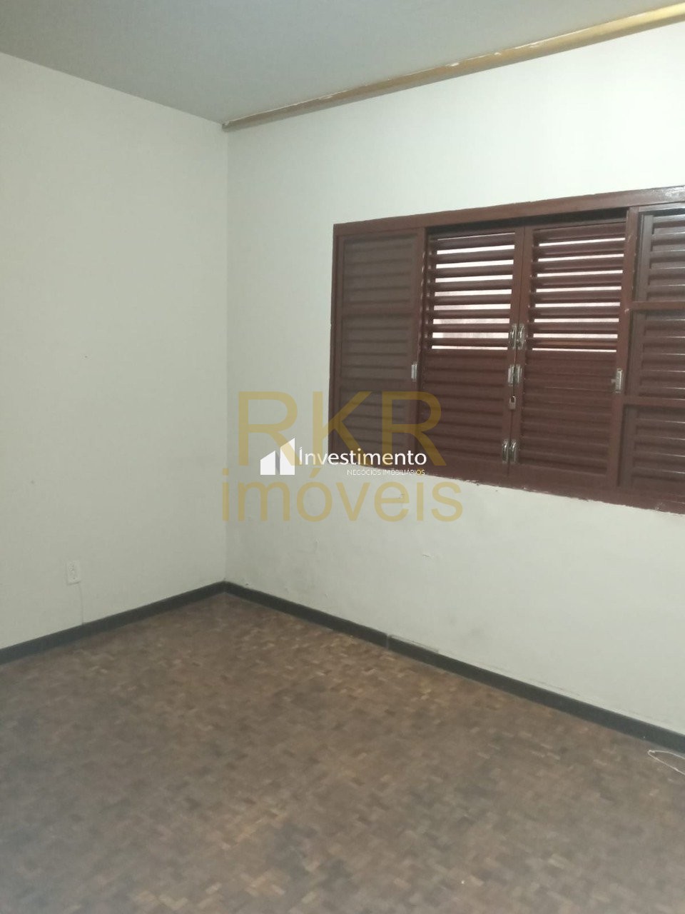 Casa 3 quartos para Venda no bairro Franca em Londrina