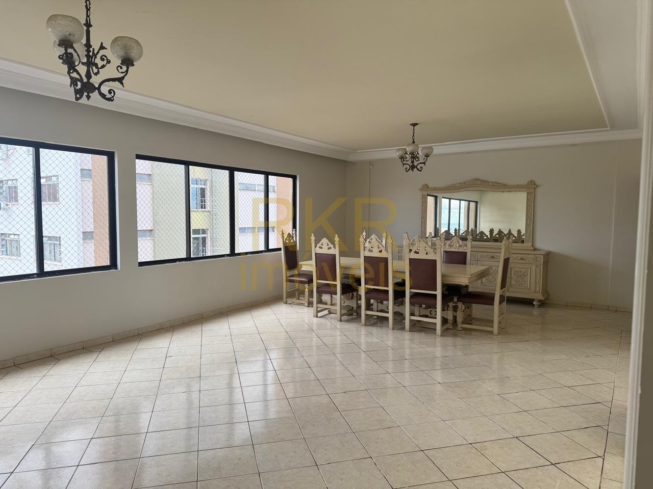 Apartamento 3 quartos para Venda no bairro Centro em Londrina