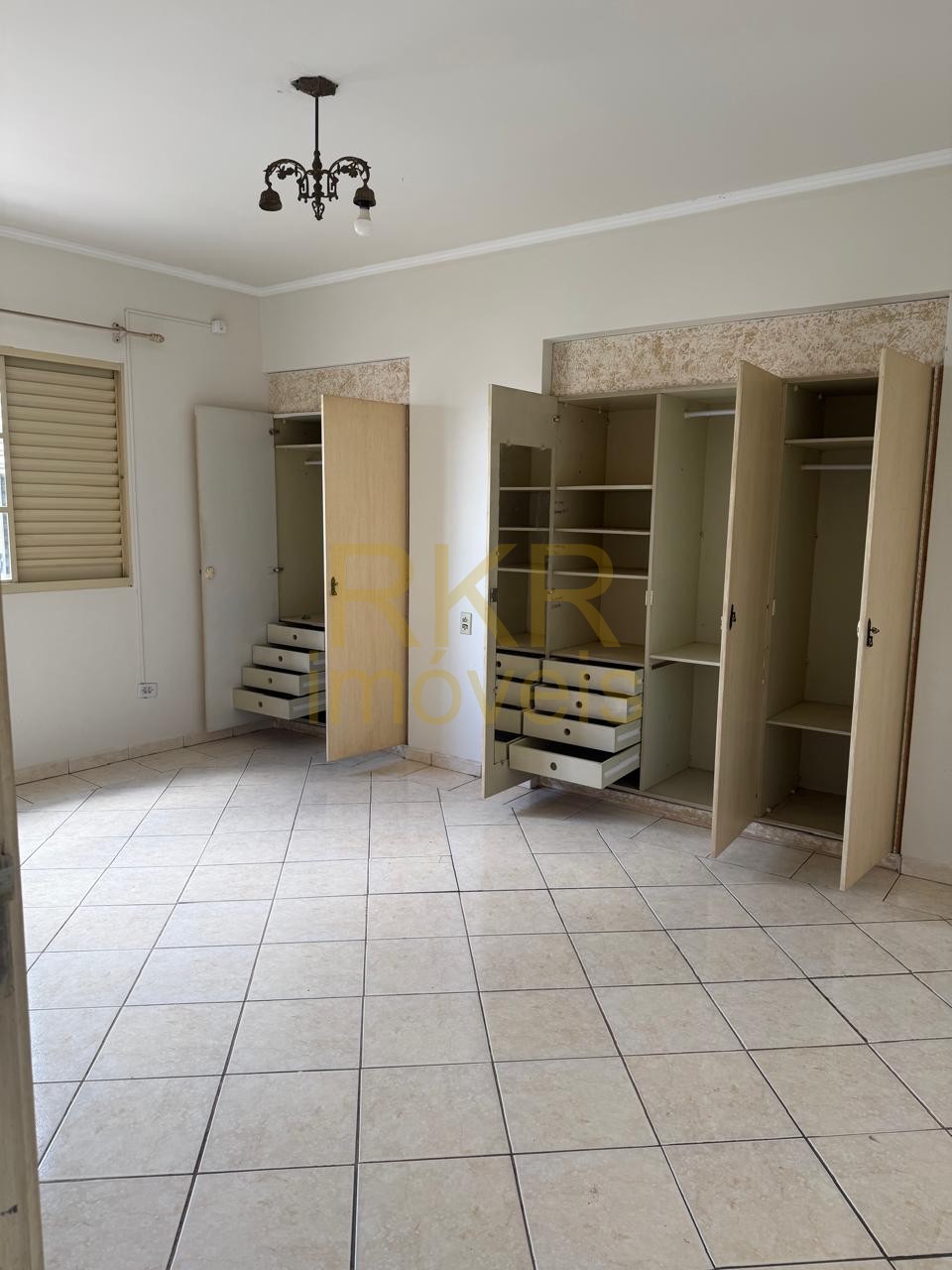 Apartamento 3 quartos para Venda no bairro Centro em Londrina