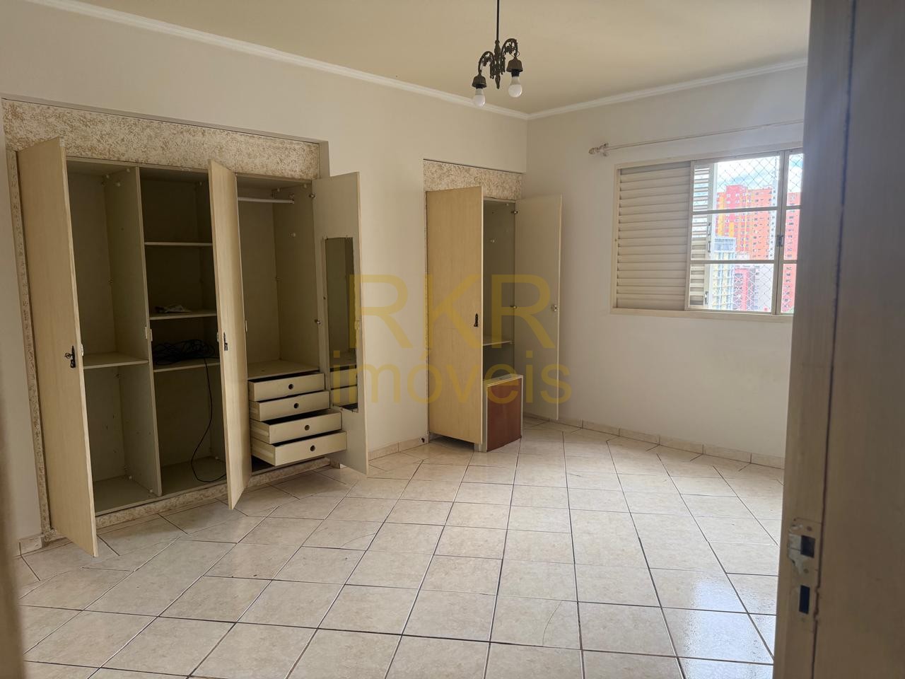 Apartamento 3 quartos para Venda no bairro Centro em Londrina