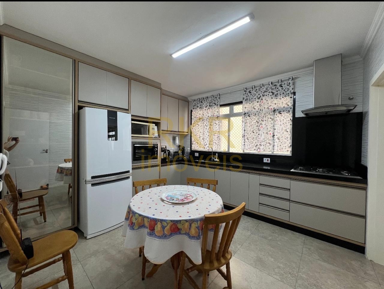 Apartamento 2 quartos para Venda no bairro Centro em Londrina