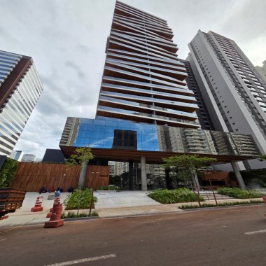 Apartamento 4 quartos para Venda no bairro Gleba Fazenda Palhano em Londrina