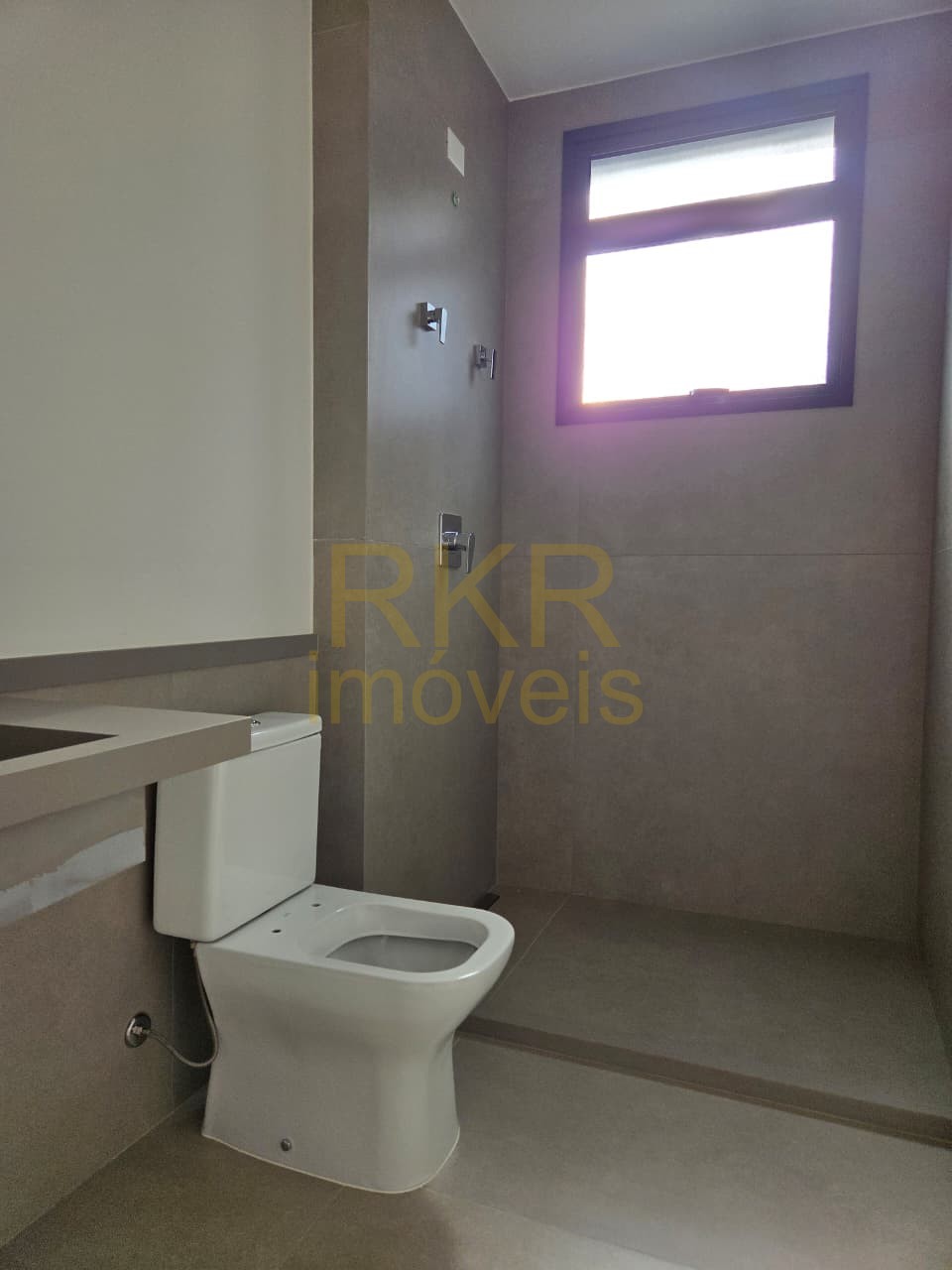 Apartamento 4 quartos para Venda no bairro Gleba Fazenda Palhano em Londrina