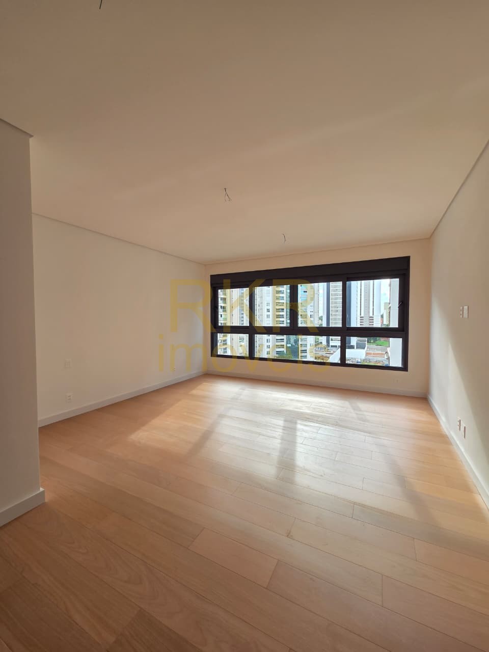 Apartamento 4 quartos para Venda no bairro Gleba Fazenda Palhano em Londrina